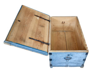19th Century Swedish Painted Pine Chest — thumbnail 2