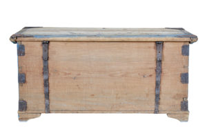 19th Century Swedish Painted Pine Chest — thumbnail 5
