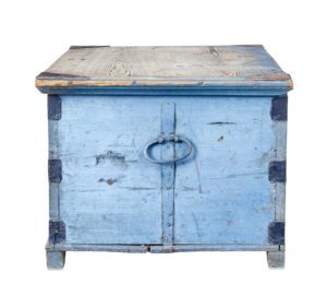 19th Century Swedish Painted Pine Chest — thumbnail 6