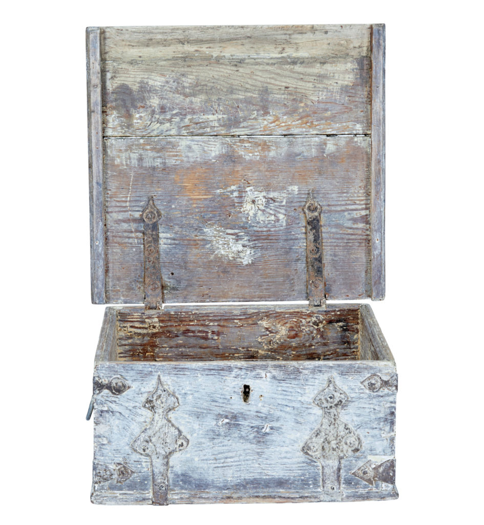 Swedish 18th Century Painted Pine Box — image 4