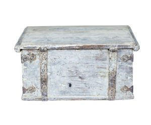 Swedish 18th Century Painted Pine Box — thumbnail 6