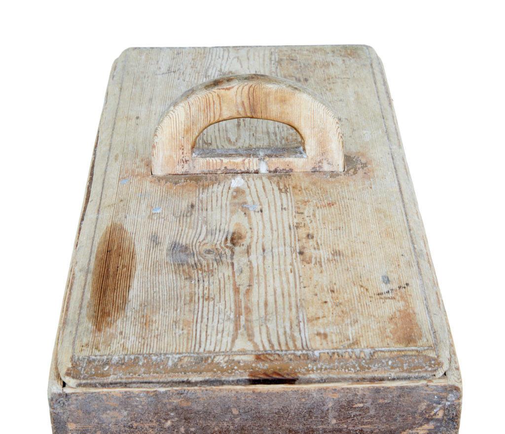 Early 19th Century Swedish Pine Bread Storage Box — image 4