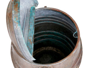 Large Decorative 19th Century Copper Storage Churn — thumbnail 4