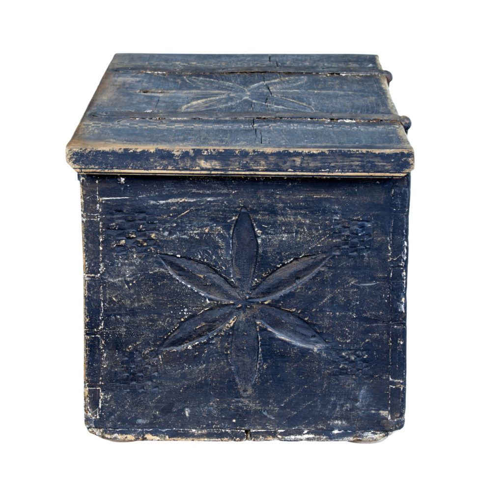 Swedish 18th Century Carved Pine Folk Art Painted Box — image 4