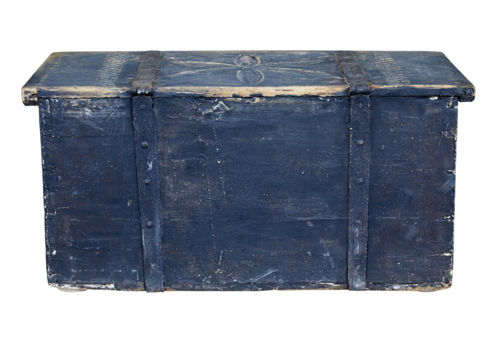 Swedish 18th Century Carved Pine Folk Art Painted Box — image 5
