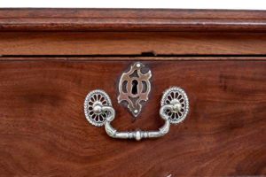 Mid 19th Century Mahogany Chest of Drawers — thumbnail 2