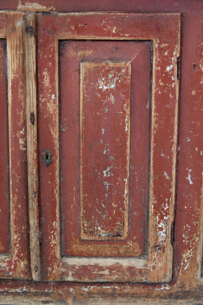 Early 19th Century Swedish Painted Pine Kitchen Cupboard — image 3