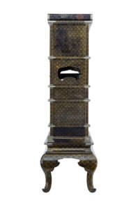 19th Century Japanese Black and Gold Lacquered Display Cabinet — thumbnail 8