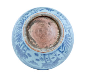 Large Decorative Blue and White Ceramic Chinese Vase — thumbnail 3