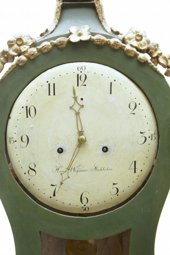 18th Century Swedish Gustavian Gilt and Painted Mantle Clock — image 6