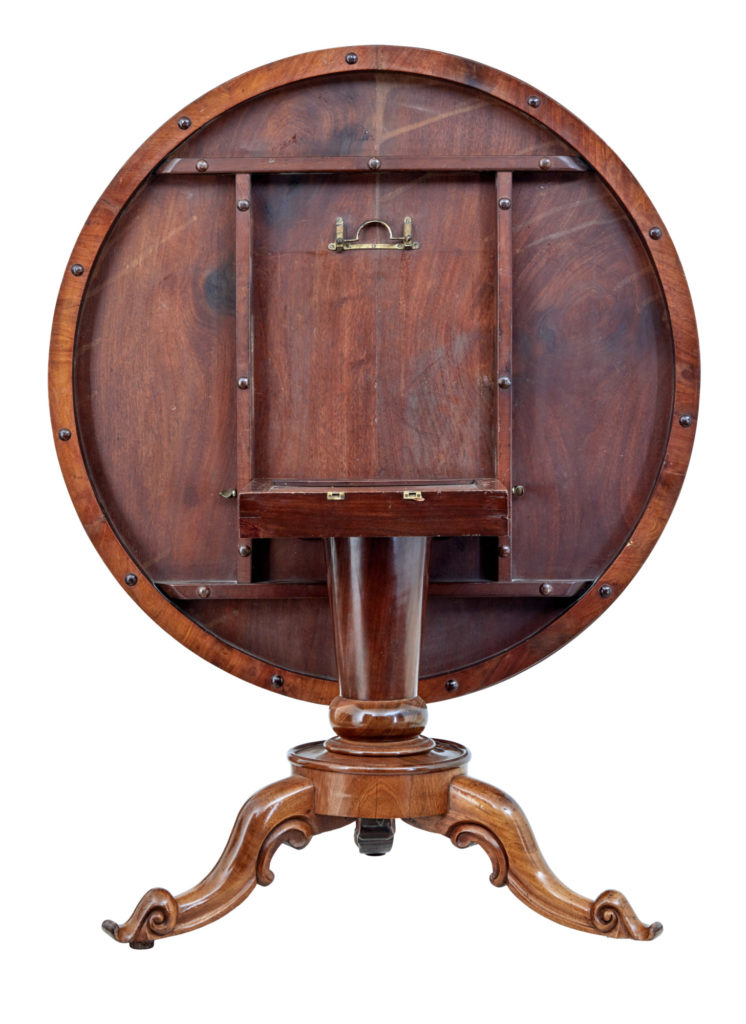 Mid 19th Century Flame Mahogany Tilt Top Breakfast Table — image 3