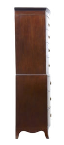 Mid 19th Century Bowfront Mahogany Chest on Chest — thumbnail 6