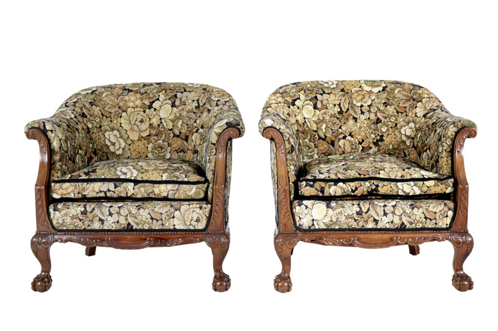 Pair of Early 20th Century Carved Walnut Armchairs