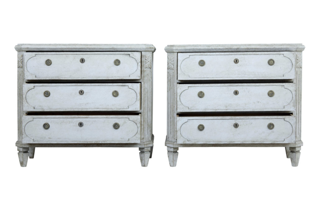 Fine Pair of 19th Century Swedish Painted Commodes — image 7