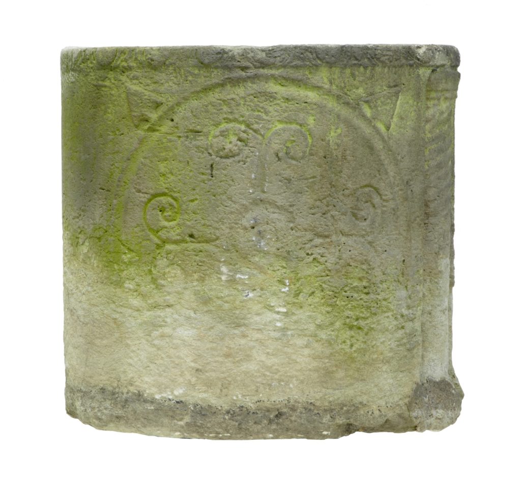 Unique Anglo Roman Limestone Sarcophagus — image 2