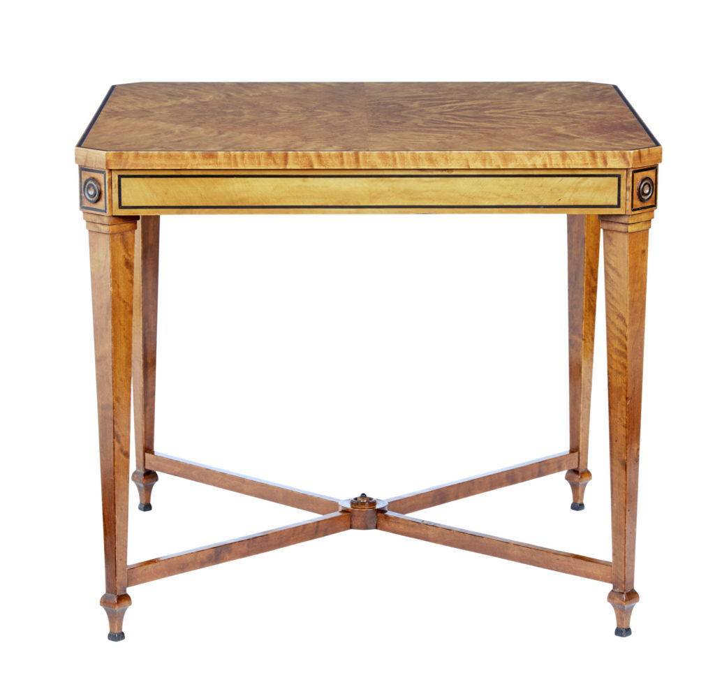 Early 20th Century Birch Occasional Table by David Blomberg — image 1