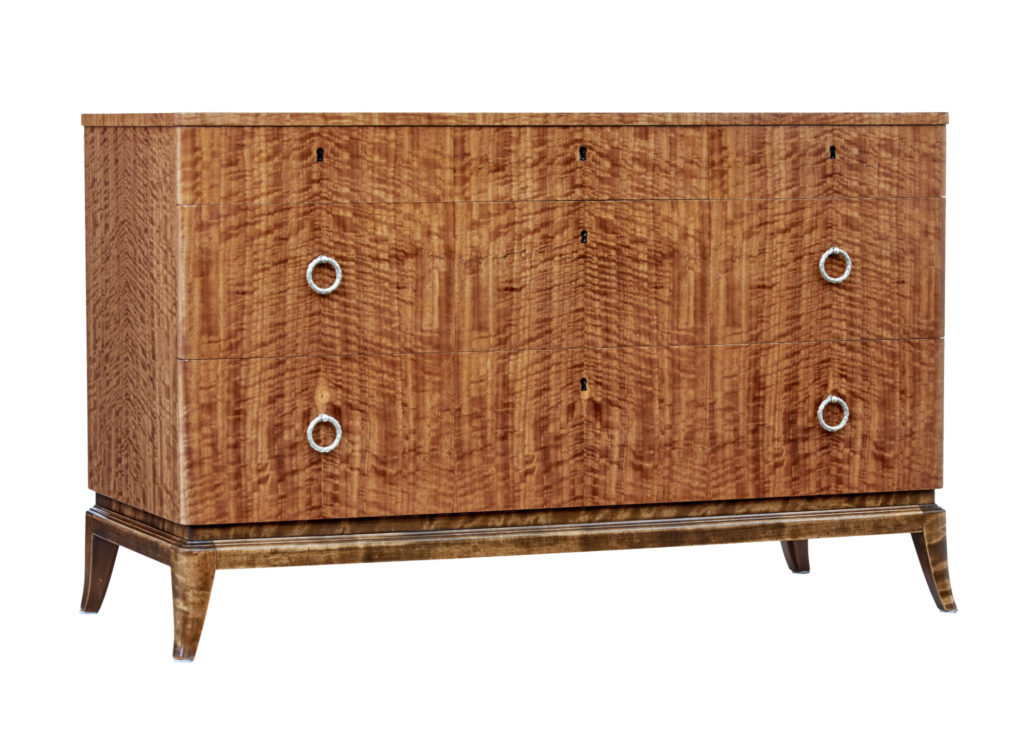 MID 20TH CENTURY SCANDINAVIAN SATINWOOD CHEST OF DRAWERS