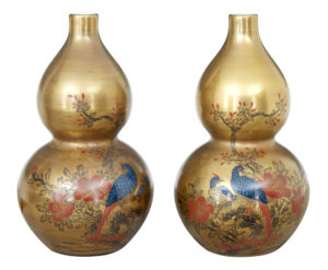 Pair of 1920’s Chinese Republic Hand Decorated Porcelain Vases — thumbnail 1