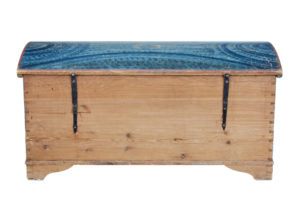 Mid 19th Century Swedish Folk Art Hand Painted Pine Coffer — thumbnail 5
