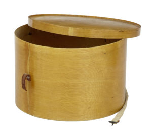 Early 20th Century Luterma Reval Birch Bent Wood Hat Box — thumbnail 4