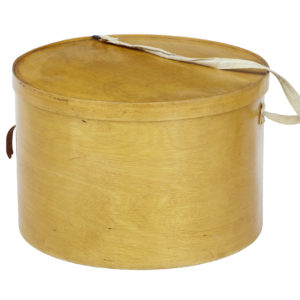EARLY 20TH CENTURY LUTERMA REVAL BIRCH BENT WOOD HAT BOX