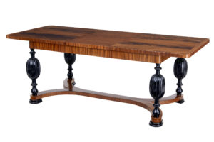 Mid 20th Century Flame Mahogany Extending Dining Table — thumbnail 5