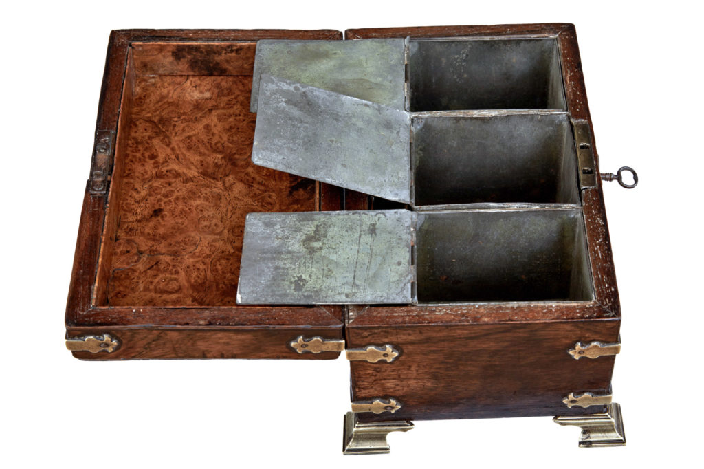 Early 19th Century Georgian Palisander and Brass Tea Caddy — image 2