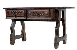 Late 17th Century Spanish Walnut Side Table — thumbnail 9