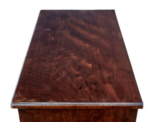 Mid 18th Century Mahogany Kneehole Desk — thumbnail 5