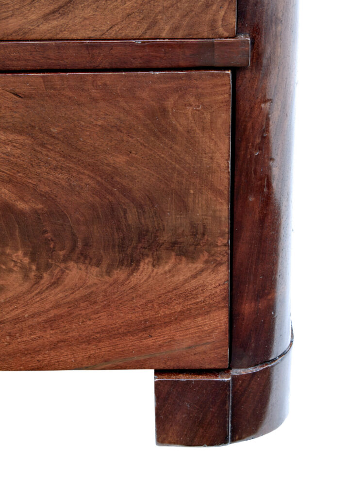 Mid 19th Century Flame Mahogany Chest of Drawers — image 2