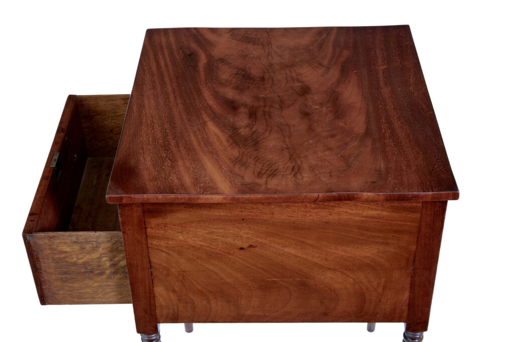 Early Victorian Mahogany Side Table — image 3