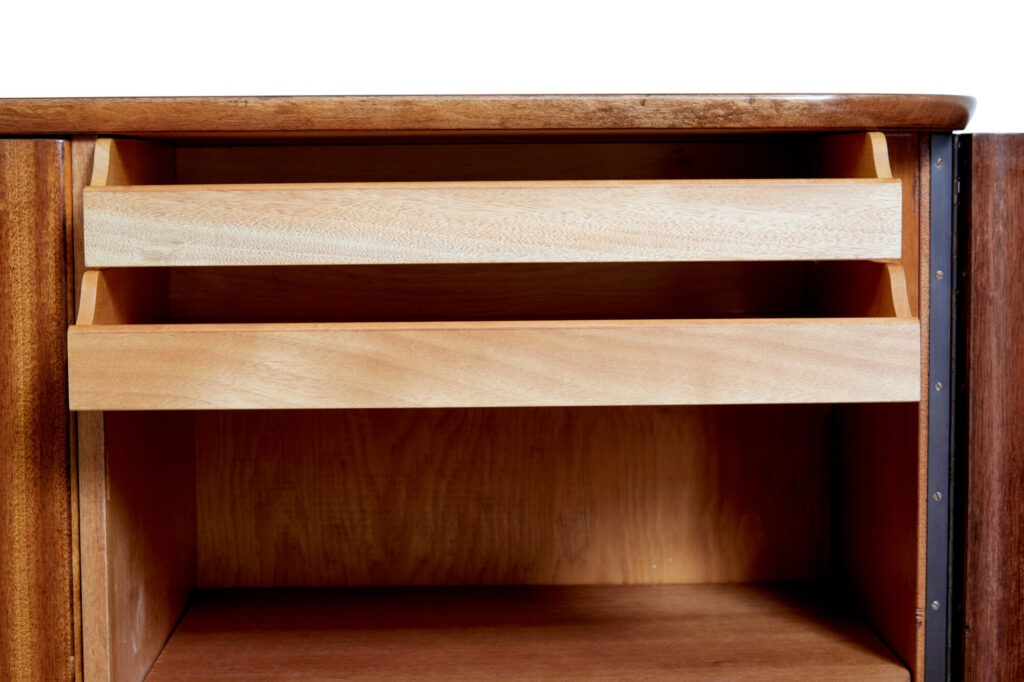 Mid 20th Century Mahogany Cabinet by Martin Karlsson — image 4