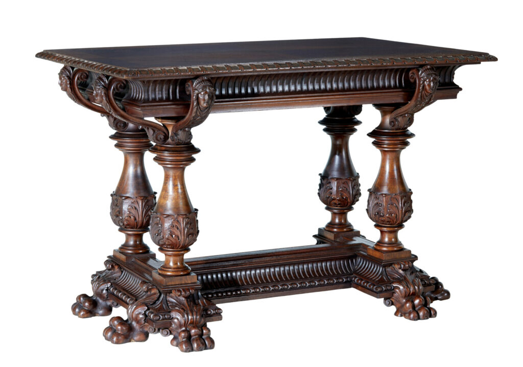 19TH CENTURY ITALIAN CARVED WALNUT CENTER TABLE