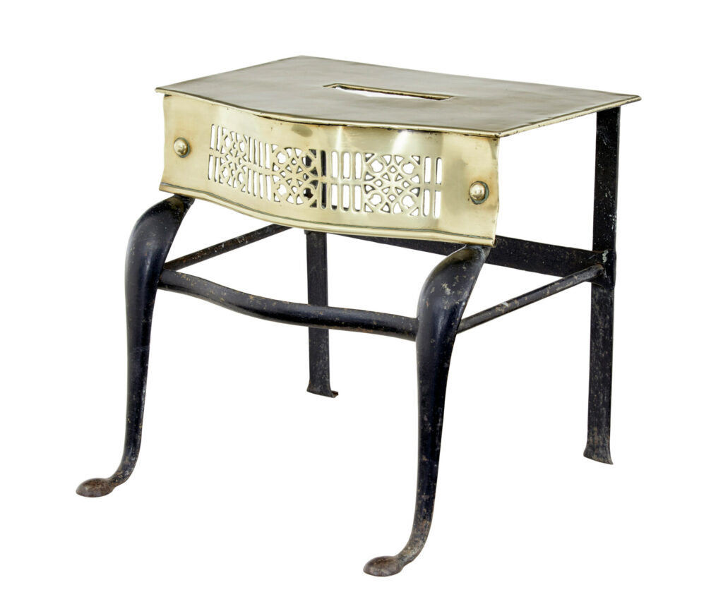 19TH CENTURY VICTORIAN BRASS AND IRON TRIVET FOOTMAN