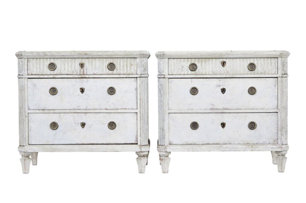 PAIR OF 19TH CENTURY PAINTED CHEST OF DRAWERS