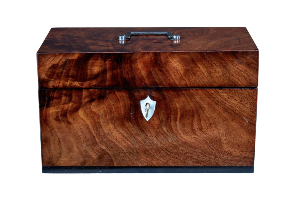 19th Century Regency Mahogany Caddy — image 1
