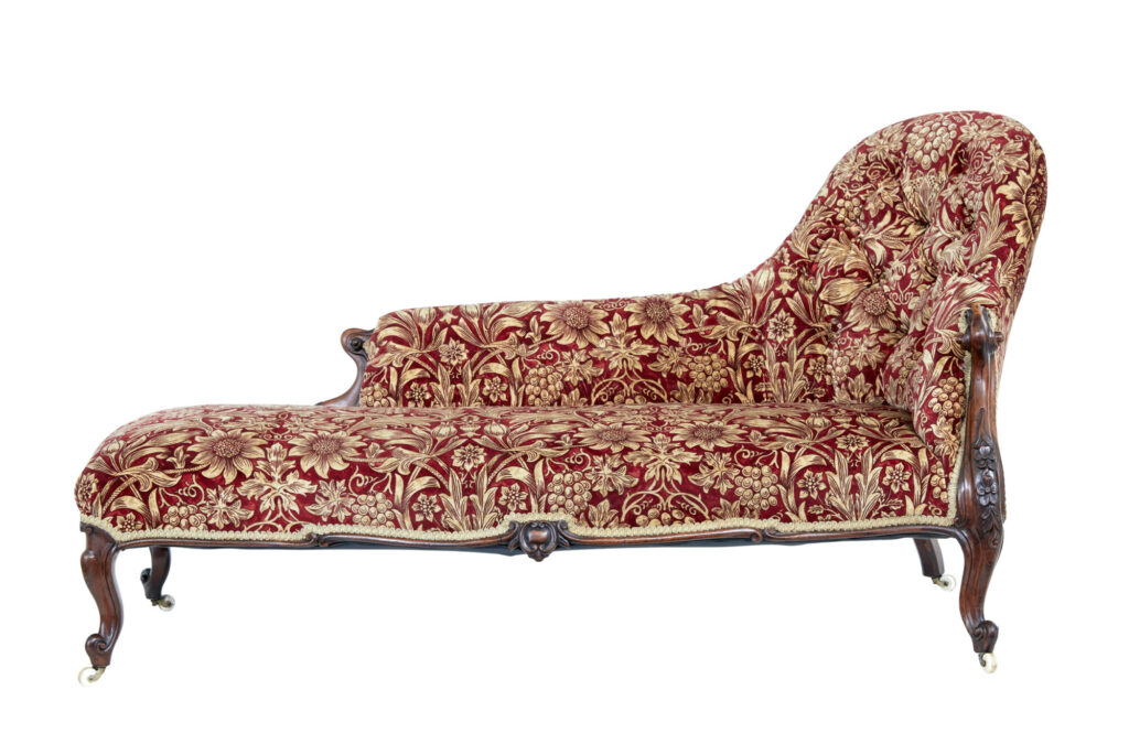 High Victorian Carved Walnut Chaise Lounge — image 1