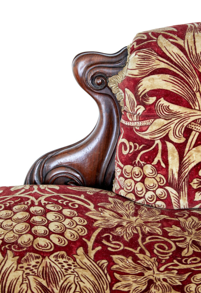 High Victorian Carved Walnut Chaise Lounge — image 4