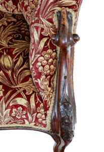 High Victorian Carved Walnut Chaise Lounge — thumbnail 5