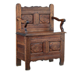 French 18th Century Small Inlaid Chestnut Settle — thumbnail 6