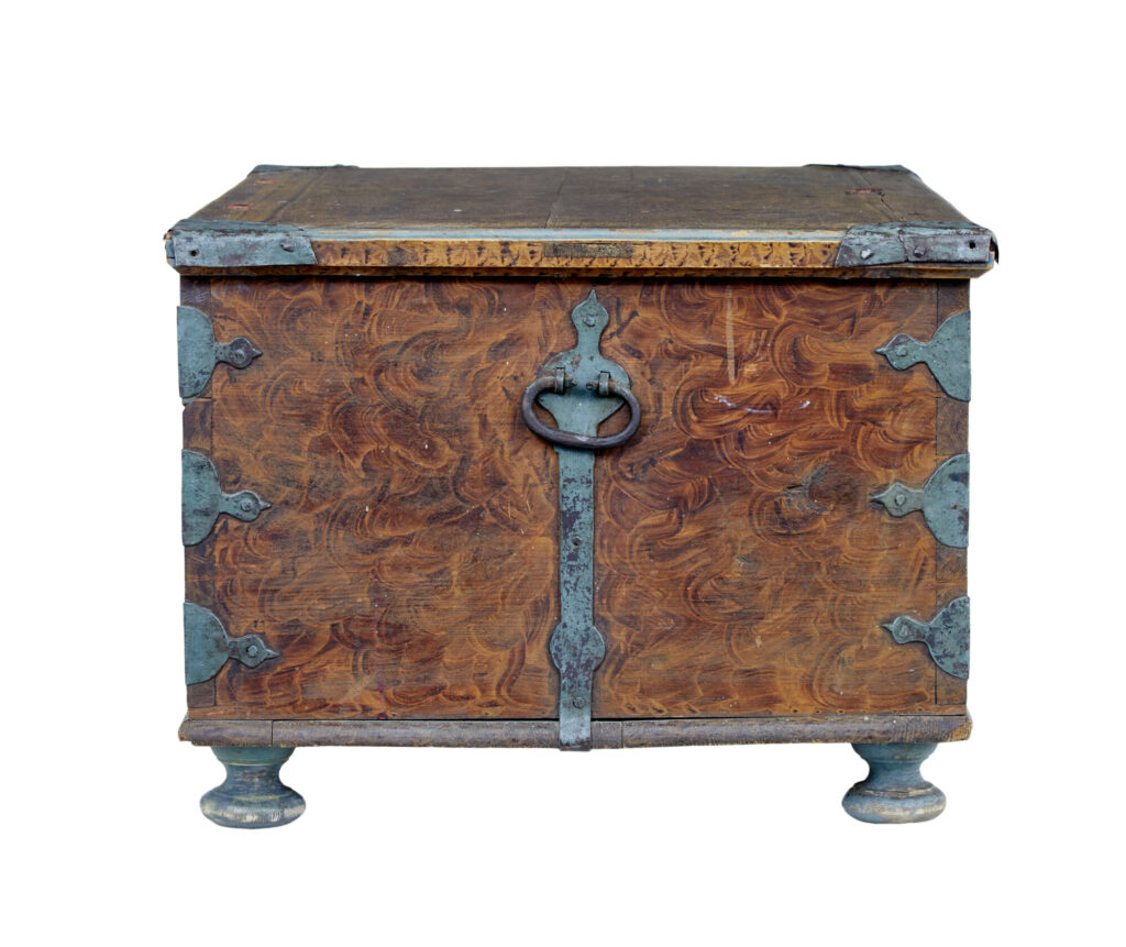 Swedish Early 19th Century Painted Pine Chest — image 6
