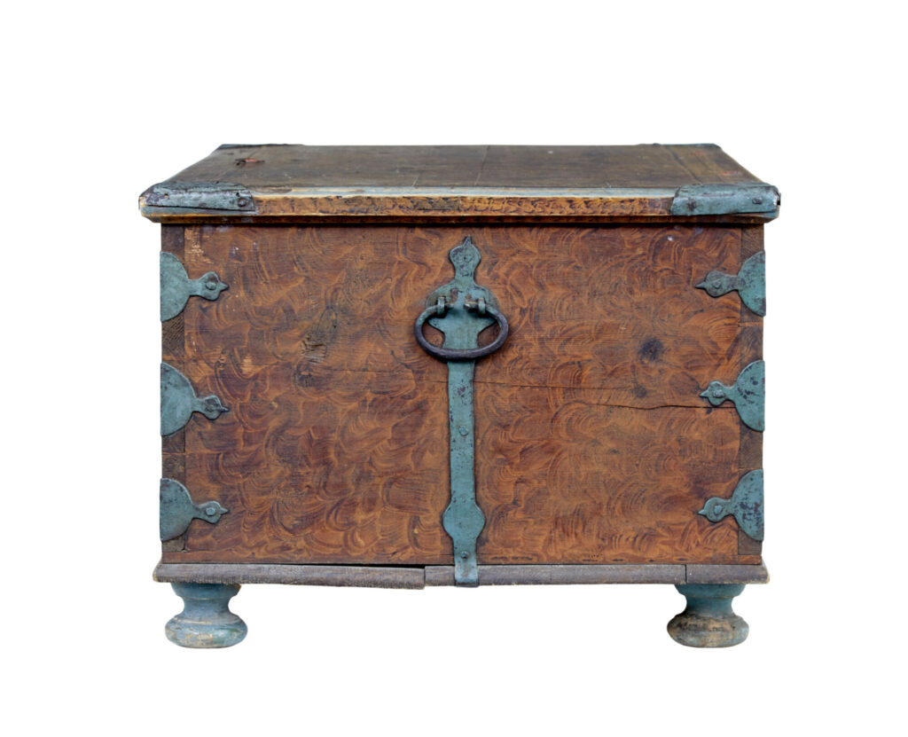 Swedish Early 19th Century Painted Pine Chest — image 8