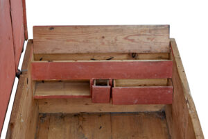 Swedish Early 19th Century Painted Pine Chest — thumbnail 3