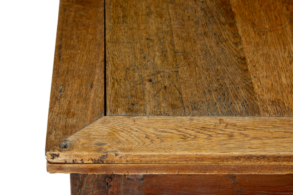 Early 19th Century Oak Extending Dining Table — image 4