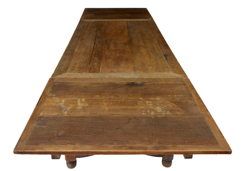 Early 19th Century Oak Extending Dining Table — image 8