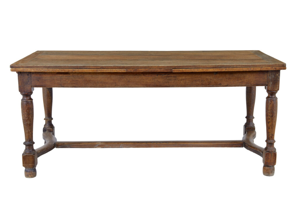 Early 19th Century Oak Extending Dining Table — image 11