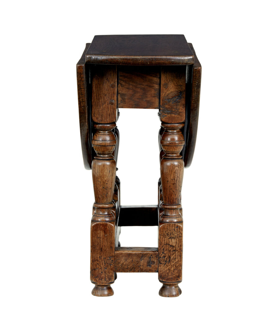 Late 19th Century Small Oak Gateleg Side Occasional Table — image 4