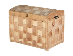 Scandinavian Early 20th Century Woven Pine Dome Top Trunk — thumbnail 1