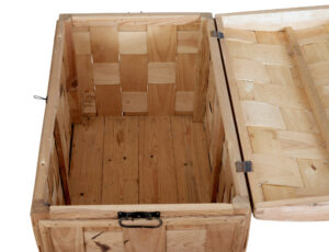 Scandinavian Early 20th Century Woven Pine Dome Top Trunk — thumbnail 2