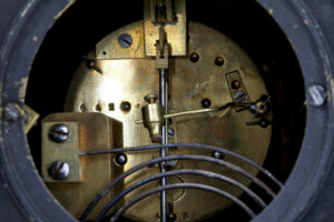 19th Century Victorian Black Marble Mantle Clock — thumbnail 4